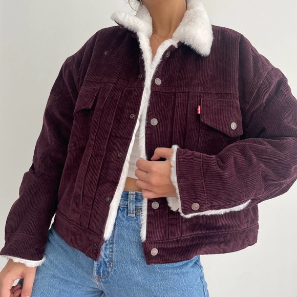 Levi's Jackets & Blazers - NWT Levi's corduroy sherpa trucker jacket M
